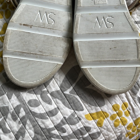 Stuart Weitzman 11.5 Zoelie Crystal pearl diamond sport sandals - Picture 9 of 12